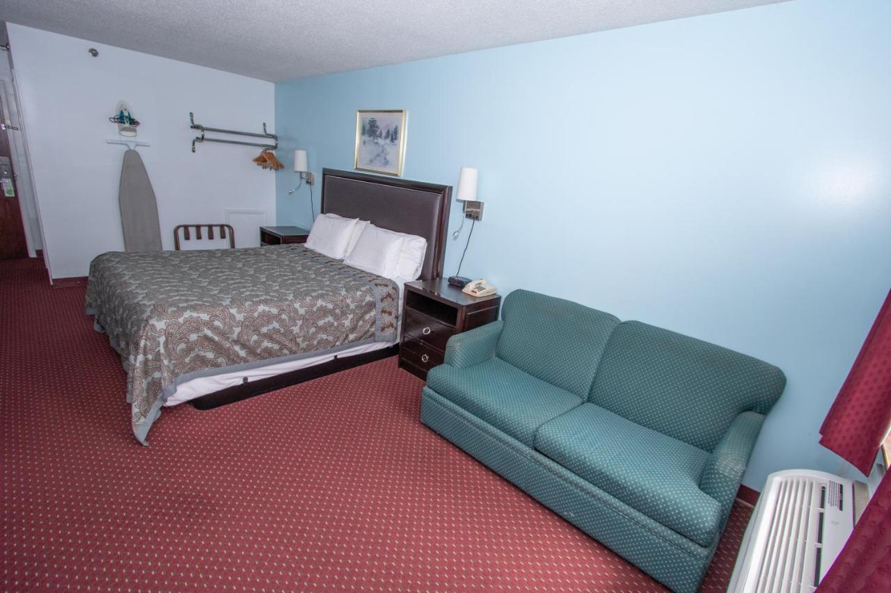 Eastbrook Hotel