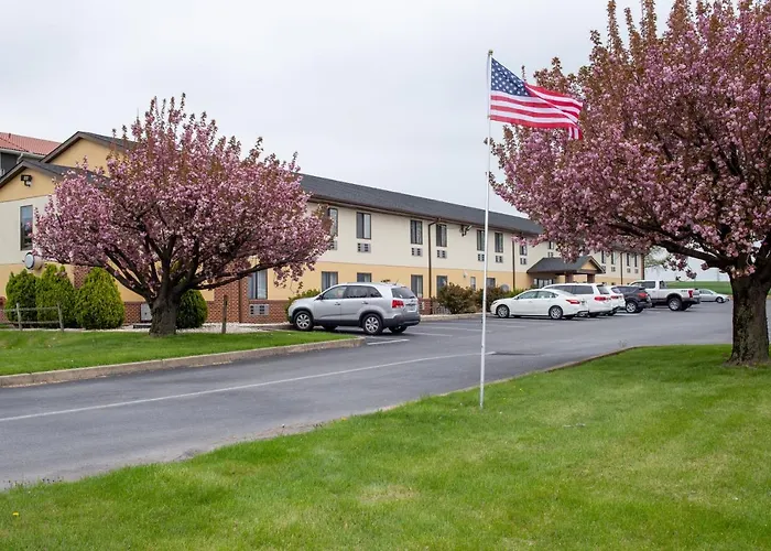 Eastbrook Inn